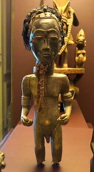 バウレの木像(コートジボワール)