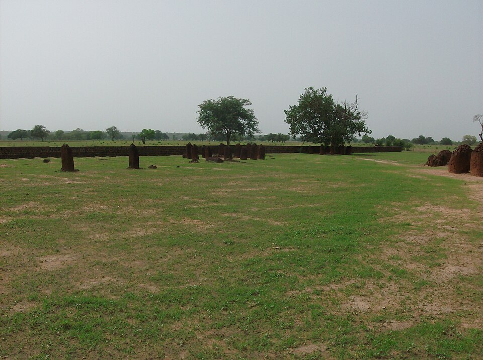 セネガンビアの環状列石(ワッス、ガンビア)